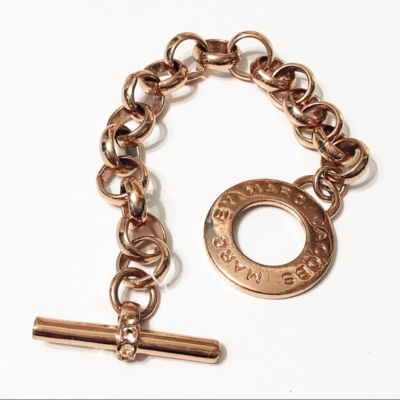 Marc By Marc Jacobs Jewelry - Marc by Marc Jacobs • Rose Gold Toggle Bracelet